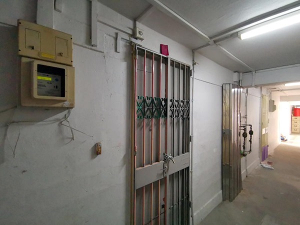 Mùi hôi thối nồng nặc ở chung cư tiết lộ vụ sát hại dã man từ 5 năm trước của cặp vợ chồng mất nhân tính-1