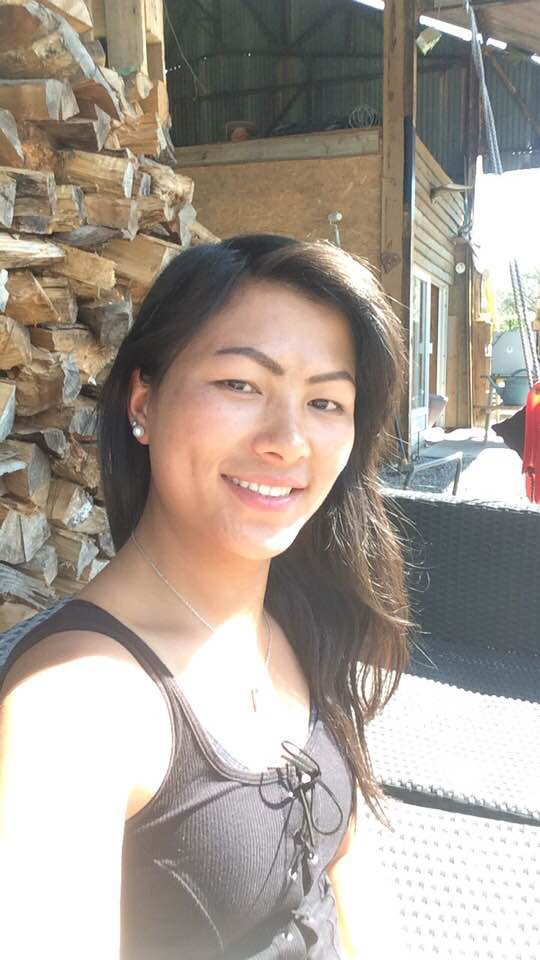 Cô gái H’mông nói tiếng Anh như gió hóa ra có mối thân tình với Công Phượng, chẳng những cùng sống ở Bỉ mà còn học chung lớp-1