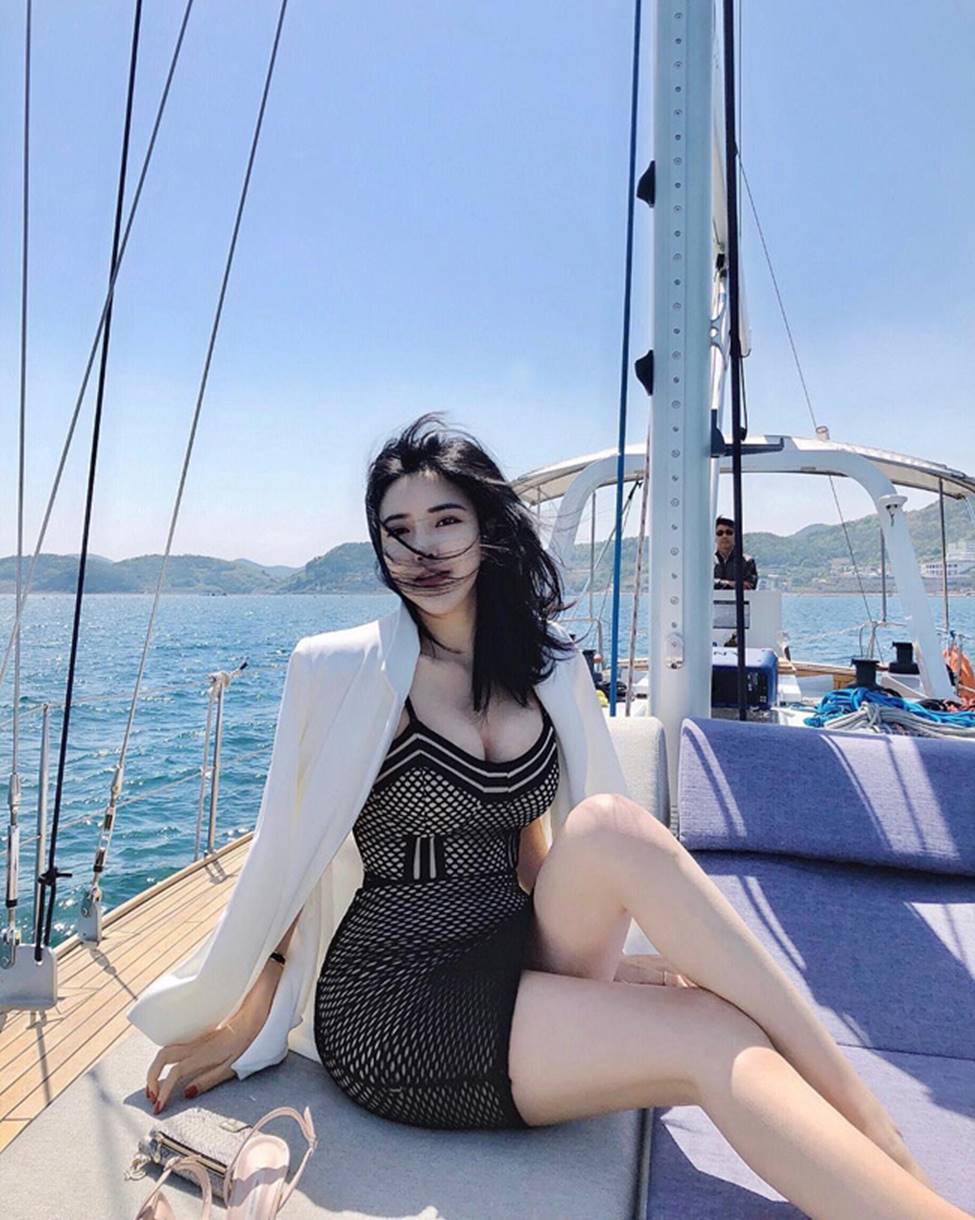 2 người đẹp từ chối lời mời trăm tỷ/đêm của đại gia sống sang chảnh không ngờ-8