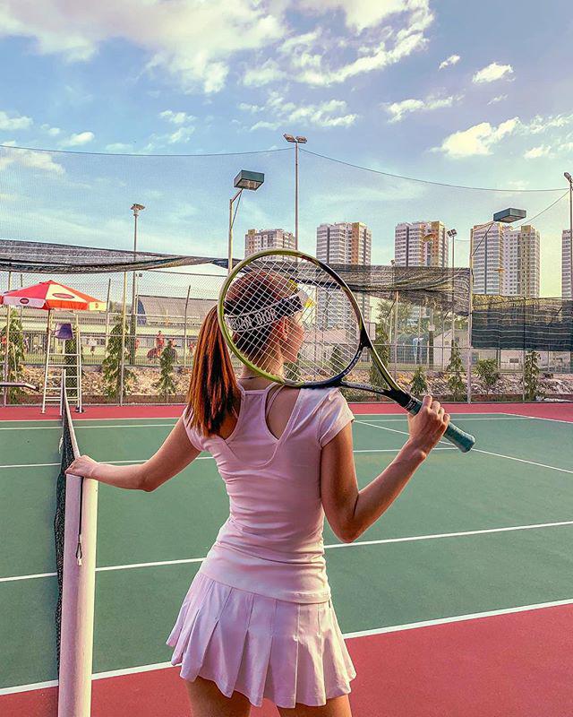 Chân không dài, catwalk thi thoảng vấp, lí do gì khiến Minh Hằng luôn xuất hiện tại vị trí vedette?-9