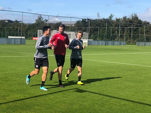 HLV Heerenveen: Văn Hậu nói tiếng Anh chưa tốt, không chắc được ra sân ở trận gặp Utrecht-4