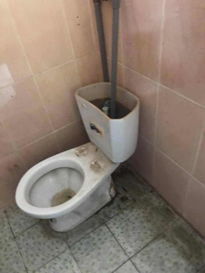 Xôn xao thông tin phụ huynh tố trường tiểu học lạm thu đầu năm, trong khi cơ sở xuống cấp trầm trọng-4