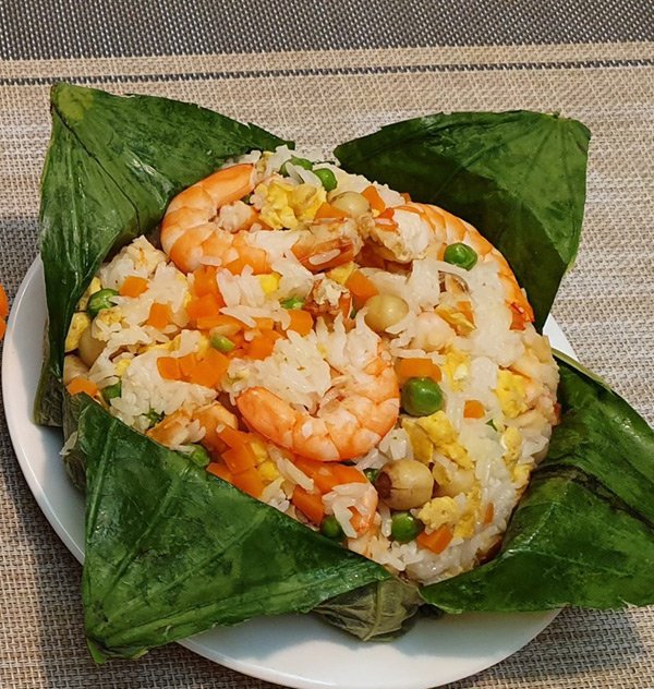 Mẹ chồng nấu cơm cữ cho con dâu cực đỉnh, chị em rần rần hỏi: Cô còn con trai không?-9