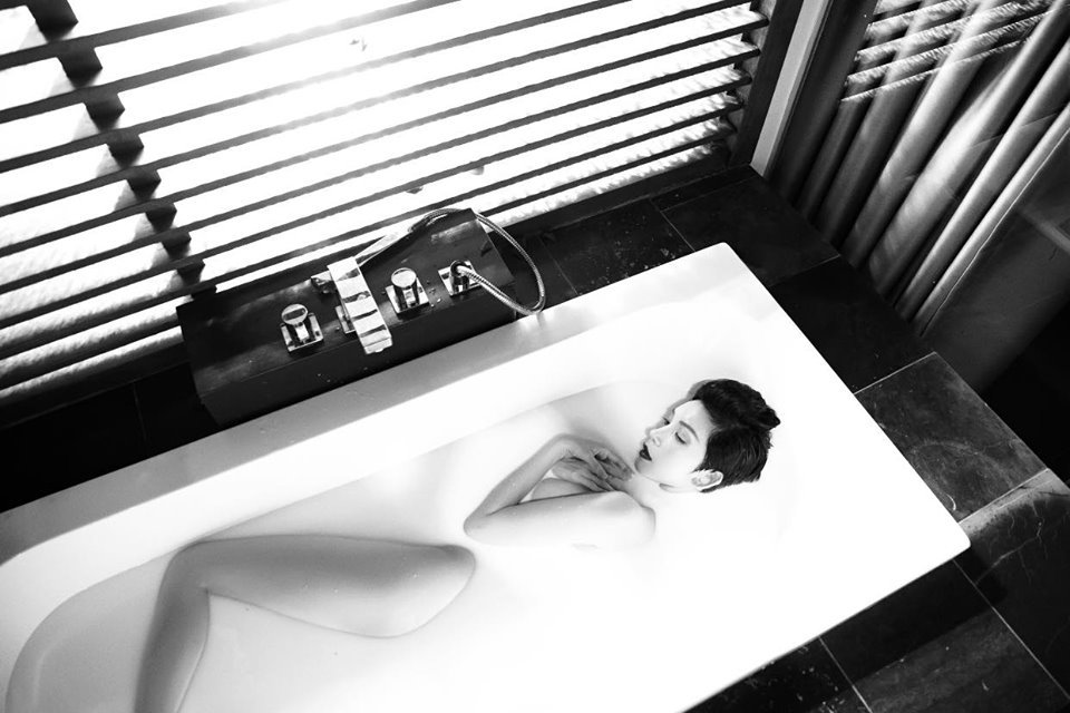 Siêu mẫu Việt yêu nhầm người đồng tính chụp ảnh sexy, trải lòng ở tuổi 40-3