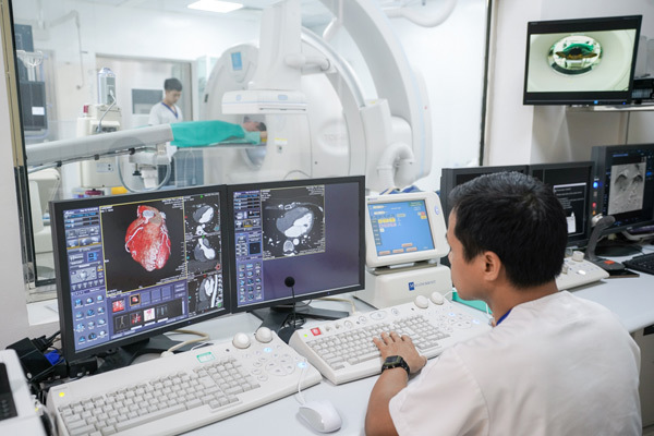 Chiếc máy ‘chụp một lần, chẩn đoán trăm loại bệnh’ ở Việt Nam-1