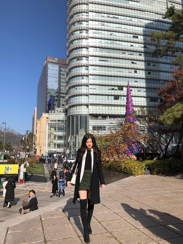 Em gái Huyền Baby tậu xế hộp hạng sang hơn 2 tỷ ở tuổi 24, vừa xinh đẹp lại giàu có hết phần thiên hạ” khiến nhiều người ghen tị-4