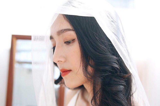 Chụp vội vài tấm lúc ra chơi, nữ sinh Học viện Hàng không gây xôn xao bởi vẻ ngoài cực kỳ trong trẻo, xem đến tấm ảnh học Quân sự càng xuất sắc hơn-17