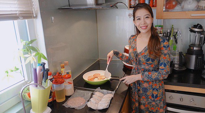 Nhà nữ MC VTV đảm cả mẹ cả con, bữa cơm nhanh như chớp mà ai nhìn cũng xuýt xoa-2