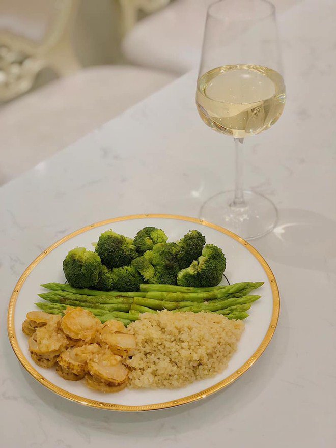 Nhà nữ MC VTV đảm cả mẹ cả con, bữa cơm nhanh như chớp mà ai nhìn cũng xuýt xoa-4