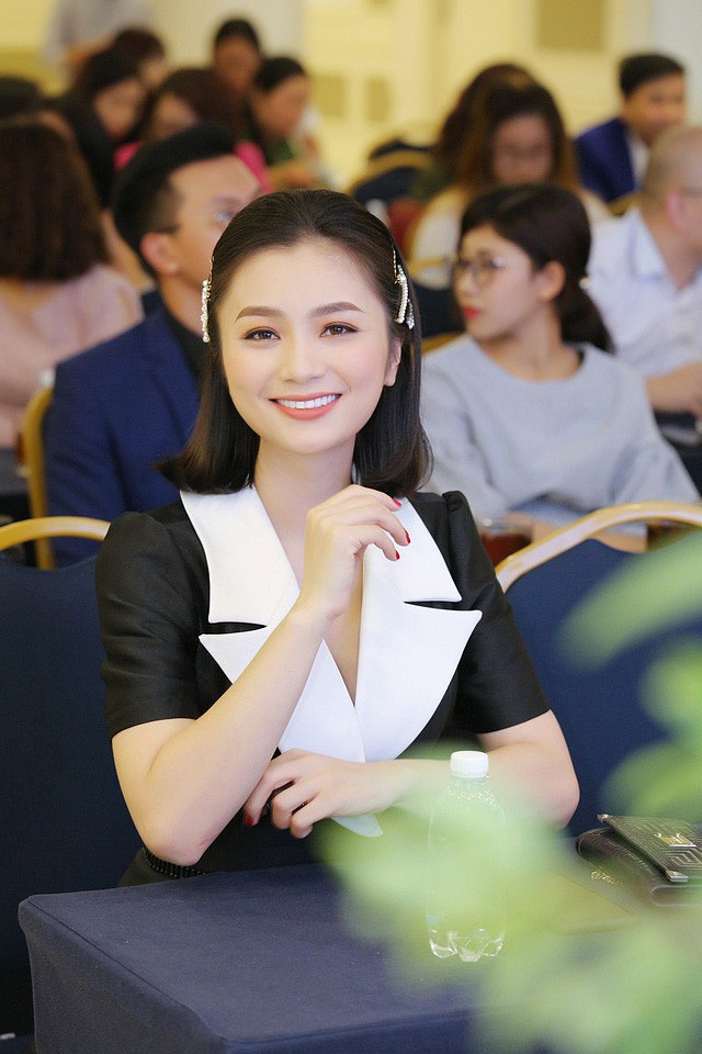 Đời tư của dàn diễn viên Hoa hồng trên ngực trái”: Kẻ tự hào làm Tuesday”, người hết Thủ khoa lại đến gia sản kếch xù-19