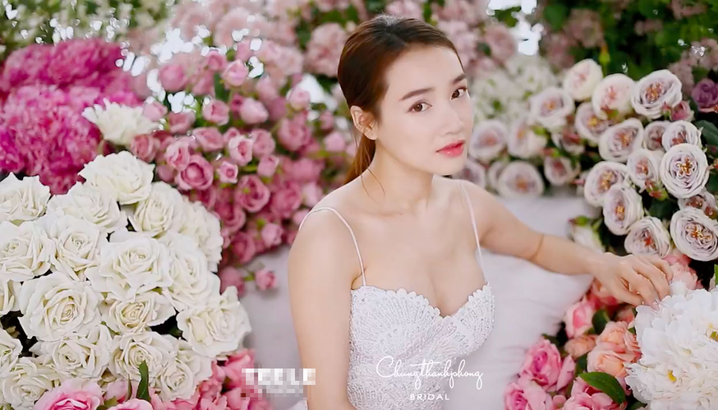 Kỉ niệm 1 năm ngày cưới, Nhã Phương tung loạt hình cực đẹp minh chứng gái một con trông mòn con mắt-7