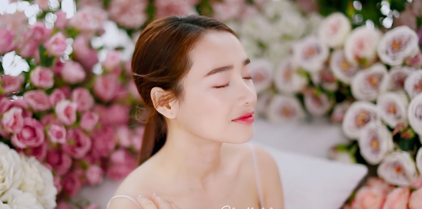 Kỉ niệm 1 năm ngày cưới, Nhã Phương tung loạt hình cực đẹp minh chứng gái một con trông mòn con mắt-9