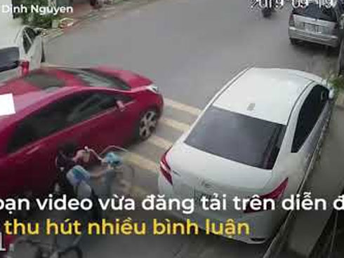 Shipper phải đền hơn 3 tỷ đồng vì tông phải siêu xe Rolls-Royce-1