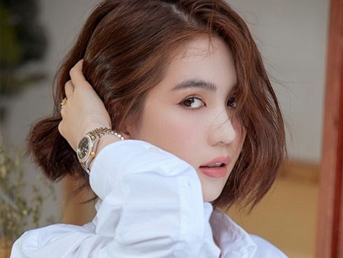'Nhân chi sơ, tính cà khịa' nhưng nên chừa Ngọc Trinh ra!
