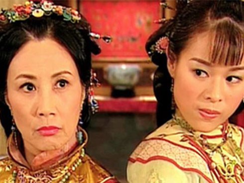 4 nét tướng mẹ chồng cực kỳ khó tính, làm dâu người này bạn cần tập 'sống chung với lũ'