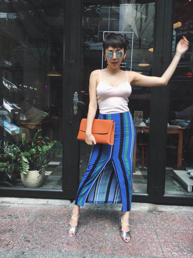 1001 cách Tóc Tiên diện váy xẻ tà, sương sương” khoe chân nuột đến táo bạo lộ trọn vòng 3-6