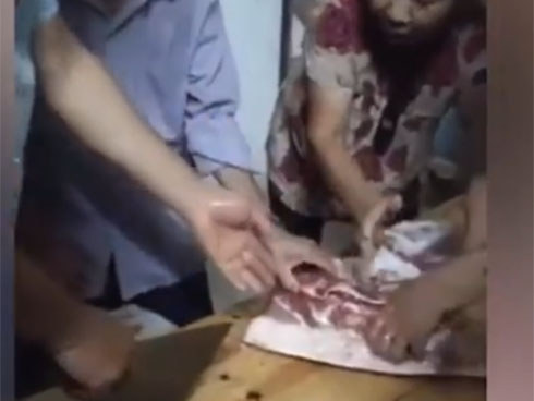 Tết nguyên đán thiếu thịt lợn, giá tăng mạnh suốt năm 2020-2