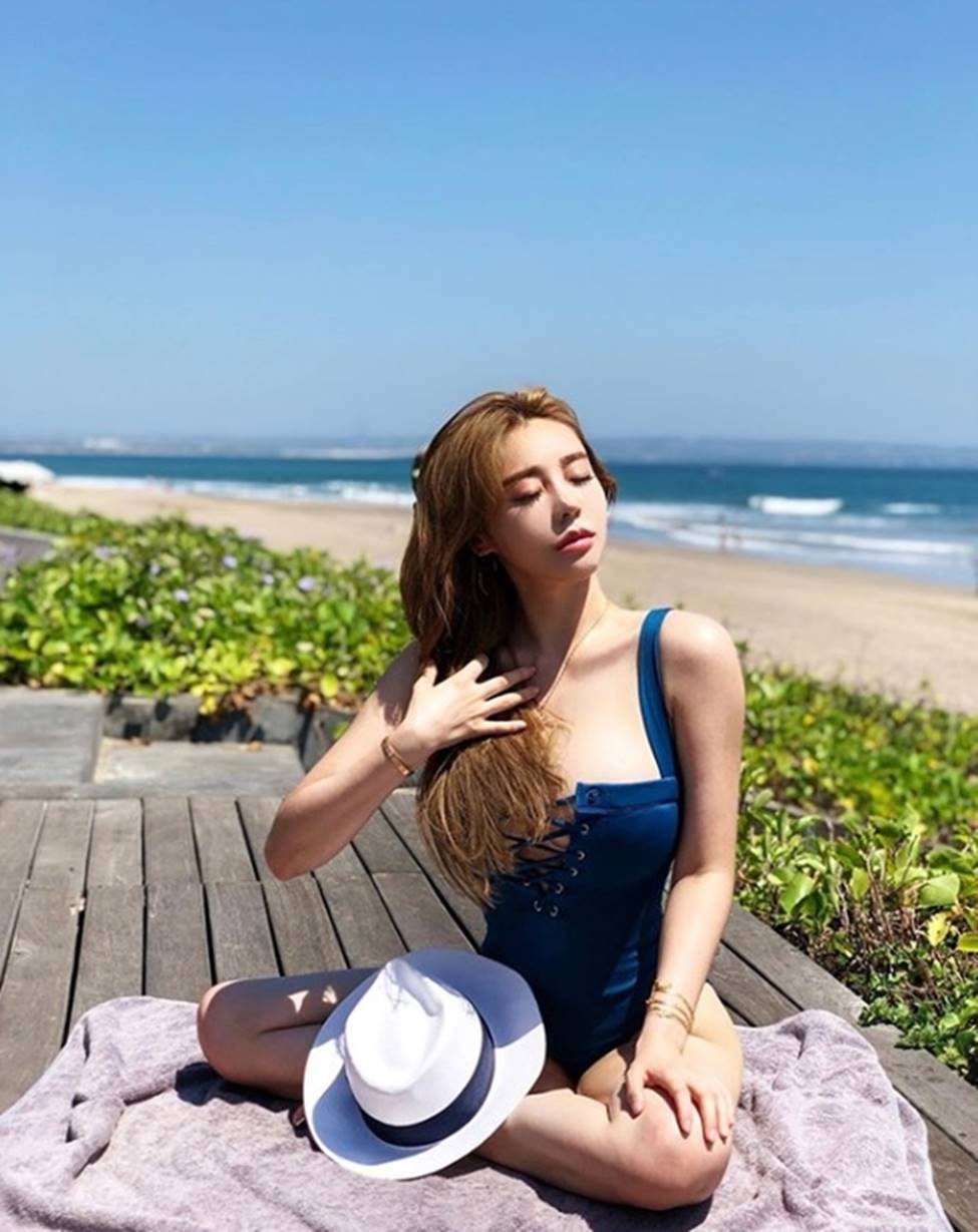 Vẻ đẹp vượt chuẩn Hàn Quốc thông thường của 2 cô gái khiến vạn chàng trai mê mẩn-3