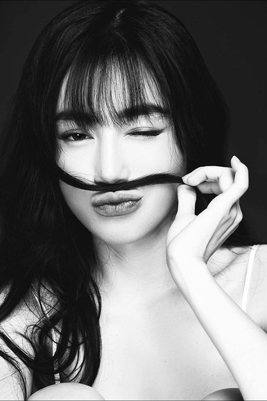 Chụp ảnh đủ biểu cảm hỉ nộ ái ố, Elly Trần vẫn đẹp từng centimet-1