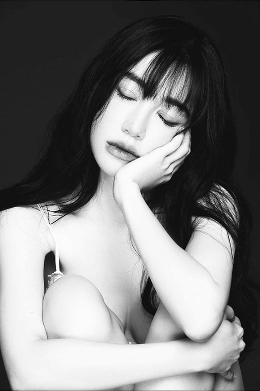 Chụp ảnh đủ biểu cảm hỉ nộ ái ố, Elly Trần vẫn đẹp từng centimet-7