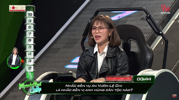 Hot girl xinh đẹp bị chỉ trích vì thiếu kiến thức, nói Singapore giáp Việt Nam khiến Trường Giang sốc-1