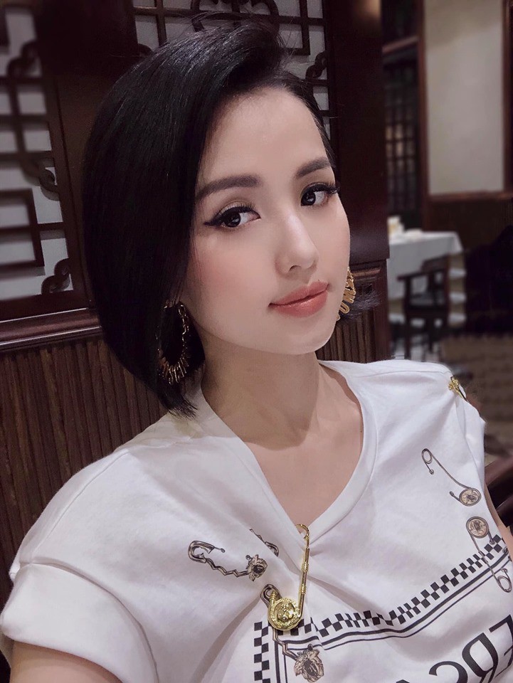 Tâm Tít chơi lớn cắt phăng mái tóc dài, không ngờ lại nhận về thành quả ngọt ngào, được khen trẻ như gái 18-1