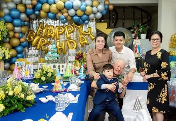 Nhật Kim Anh và chồng cũ tổ chức sinh nhật cho con sau khi ly hôn-2