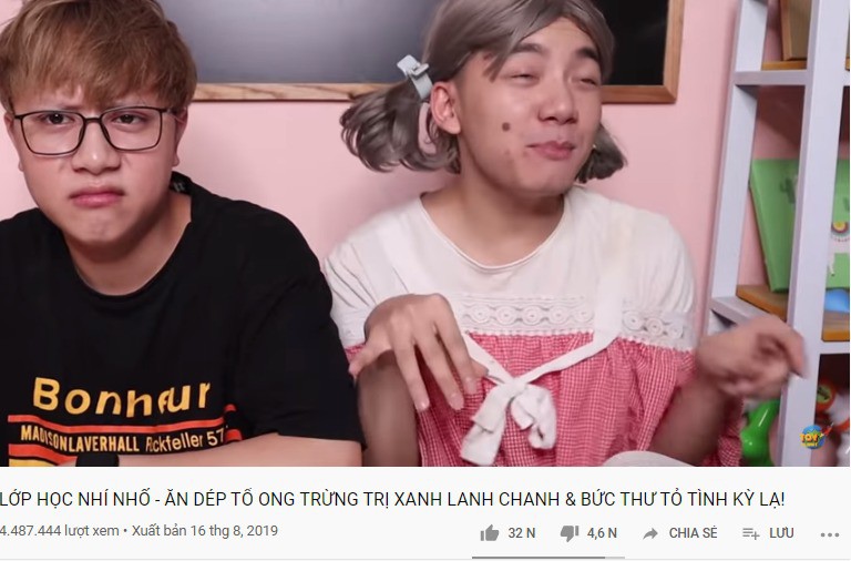 Lại phát hiện kênh Youtube cho trẻ có nội dung không lành mạnh: Lừa bạn uống nước rửa bát và ăn bọt biển-3