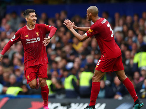 Cầu thủ Chelsea quỵt tiền bất thành, bị cảnh sát hộ tống đến ATM rút tiền trả lái xe taxi-4