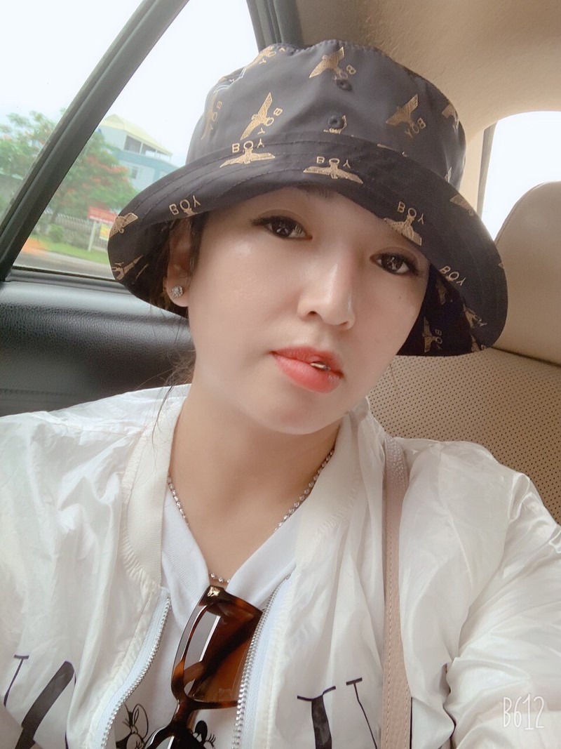 Hot girl lừa đảo hơn 160 tỷ đồng ra đầu thú-1