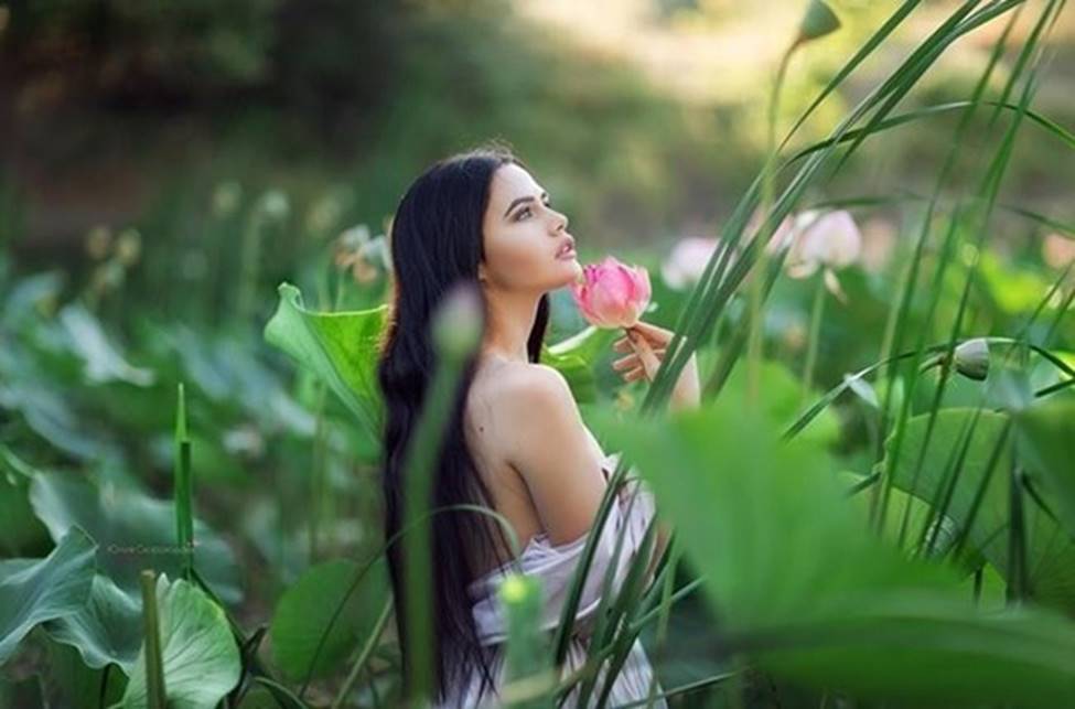 Các cô gái Tây mặc yếm gợi cảm tinh tế mê lòng người-14