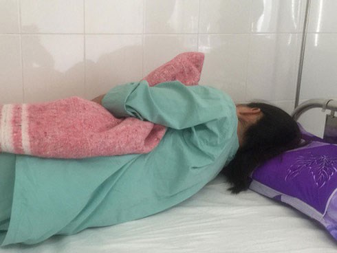 Gã bác sĩ côn đồ xin nghỉ việc sau nghi án đánh đập dã man cô gái xinh đẹp ở Huế