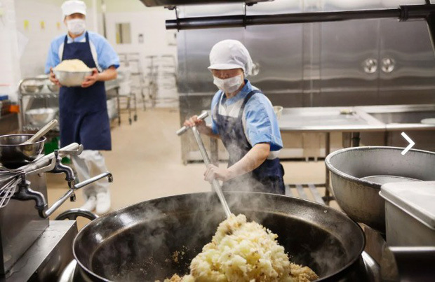 Tận mắt chứng kiến bữa trưa của học sinh Nhật Bản, càng thêm ngưỡng mộ đất nước này đối với thế hệ tương lai-2