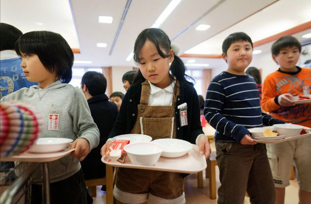 Tận mắt chứng kiến bữa trưa của học sinh Nhật Bản, càng thêm ngưỡng mộ đất nước này đối với thế hệ tương lai-4