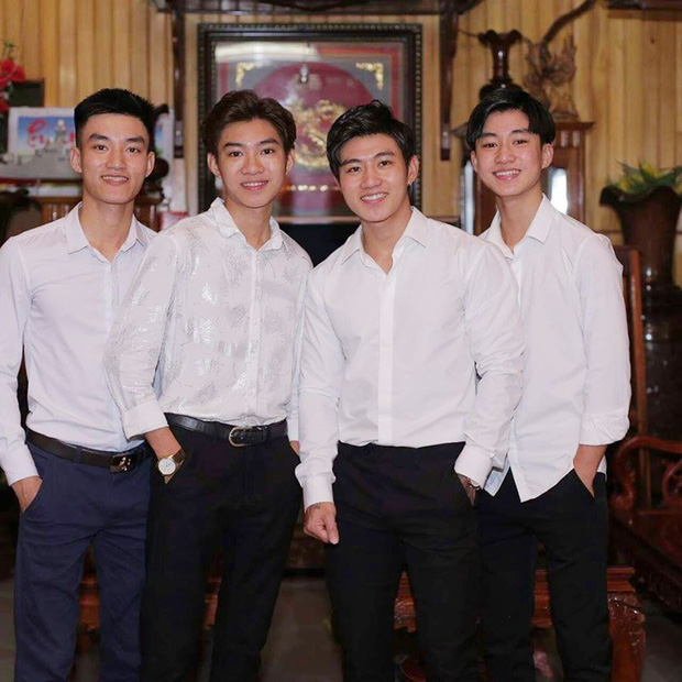 Mẹ chồng quốc dân đăng tin tuyển con dâu cho 4 hot boy nhà mình: Đứa mô cụng đẹp trai, rất gì và này nọ nhưng đến giờ vẫn ế-2