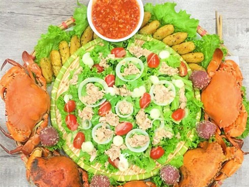 Từ nấu ăn chồng không thèm liếc vì chê dở, 8X thành đầu bếp gia đình, mở được cả quán
