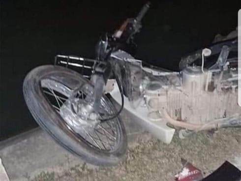 Lặng người trước hình ảnh chiếc bánh ngọt nằm trên linh cữu bé trai tử vong cùng mẹ và em gái: Thằng bé ra đi đúng vào ngày sinh nhật-8