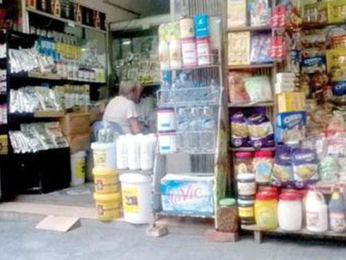 Ngày vắt 5 tạ cam, dân vỉa hè kiếm tiền triệu mùa dịch Covid-19-5