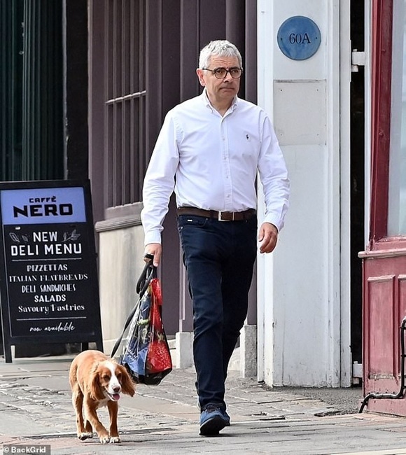 Nhìn những hình ảnh này khó lòng mà nhận được ra đây là biểu tượng văn hóa nước Anh Mr. Bean hài hước ngày nào-4