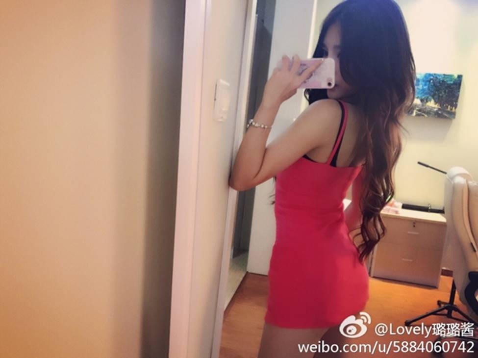 4 nữ streamer bị cấm sóng vì quá sexy, hớ hênh khi phát trực tiếp-7