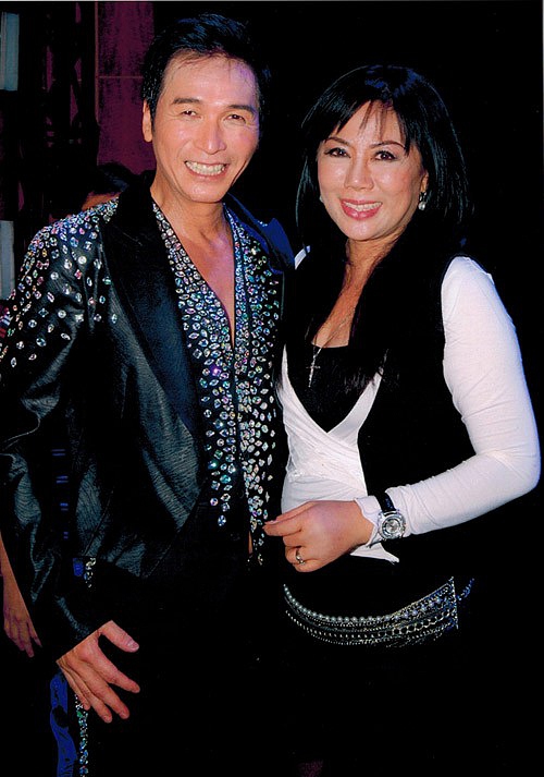 Người vợ từ bỏ sự nghiệp, ở bên Nguyễn Hưng hơn 40 năm qua là ai?-3