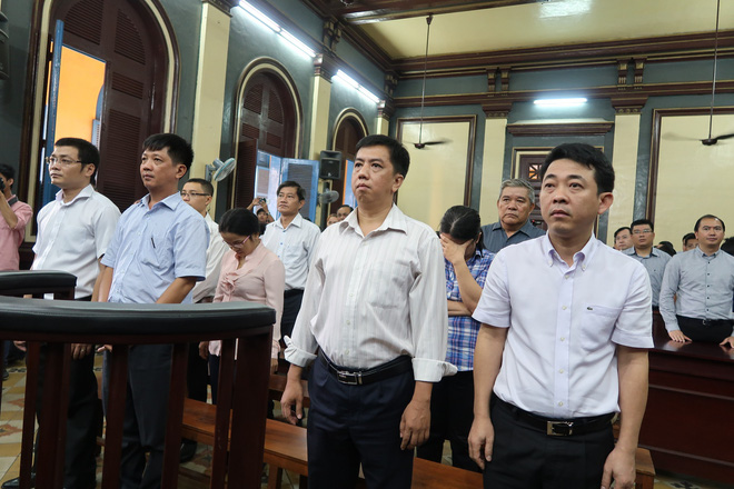 Nguyên tổng giám đốc VN Pharma Nguyễn Minh Hùng tiều tụy, khung hình phạt cao nhất trong vụ án: tử hình!-2