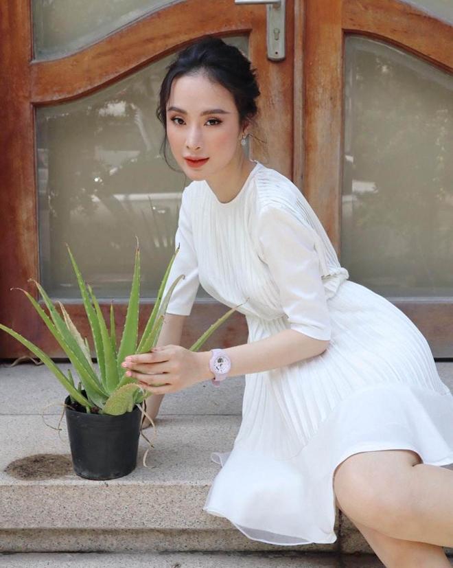 Quá tay son phấn, Angela Phương Trinh gây hoảng vì gương mặt vừa già vừa đơ”-6