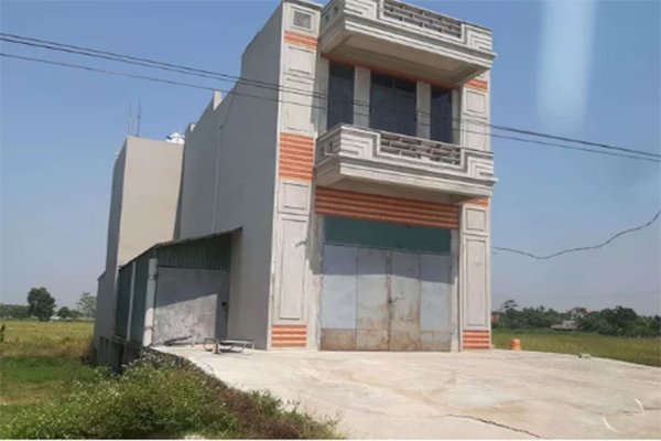 Cuộc sống khép kín của nữ chủ nhân căn hầm bí mật nhốt hàng trăm tấn chó ở Thanh Hóa-1