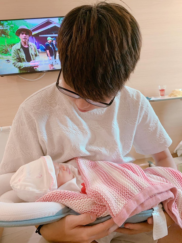 Phát hiện chồng tra Google Đẻ mổ bao lâu thì quan hệ được, hot mom con điên quốc dân Thanh Trần phản ứng bất ngờ-7