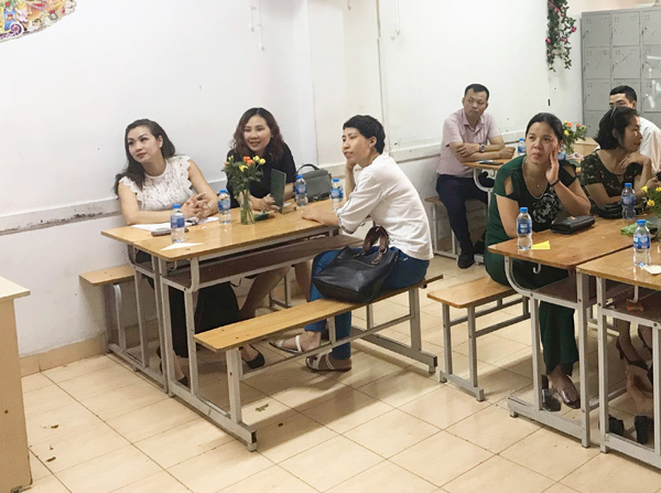 Buổi họp phụ huynh sáng tạo ở trường THPT Hồng Hà-1