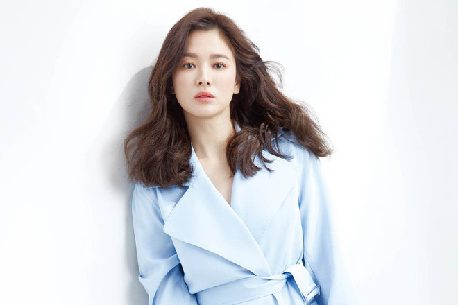 Hai thái cực hậu ly hôn mang tên Song Hye Kyo - Goo Hye Sun: Kẻ ngẩng cao đầu bước ra khỏi tình yêu hết hạn, người cô đơn bám víu lấy tấm áo hôn nhân rách nát-2
