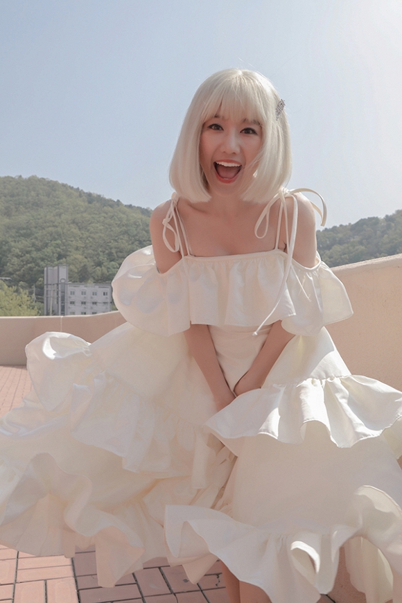 Lộ diện hình ảnh đầy khác lạ của Hari Won khiến nhiều người ngỡ ngàng-7