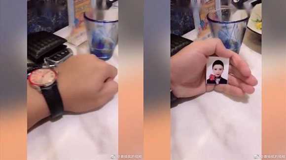 Gặp người yêu làm tiếp viên hàng không qua mạng, chàng trai liền bỏ về viết bài chê bai nhan sắc, nào ngờ bị dân mạng chửi ngược đến vuốt mặt không kịp-1