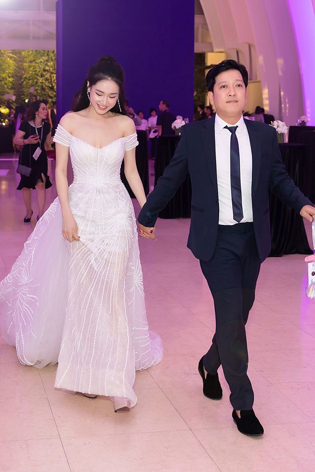 Cuộc sống viên mãn của Trường Giang – Nhã Phương sau 1 năm đám cưới-3